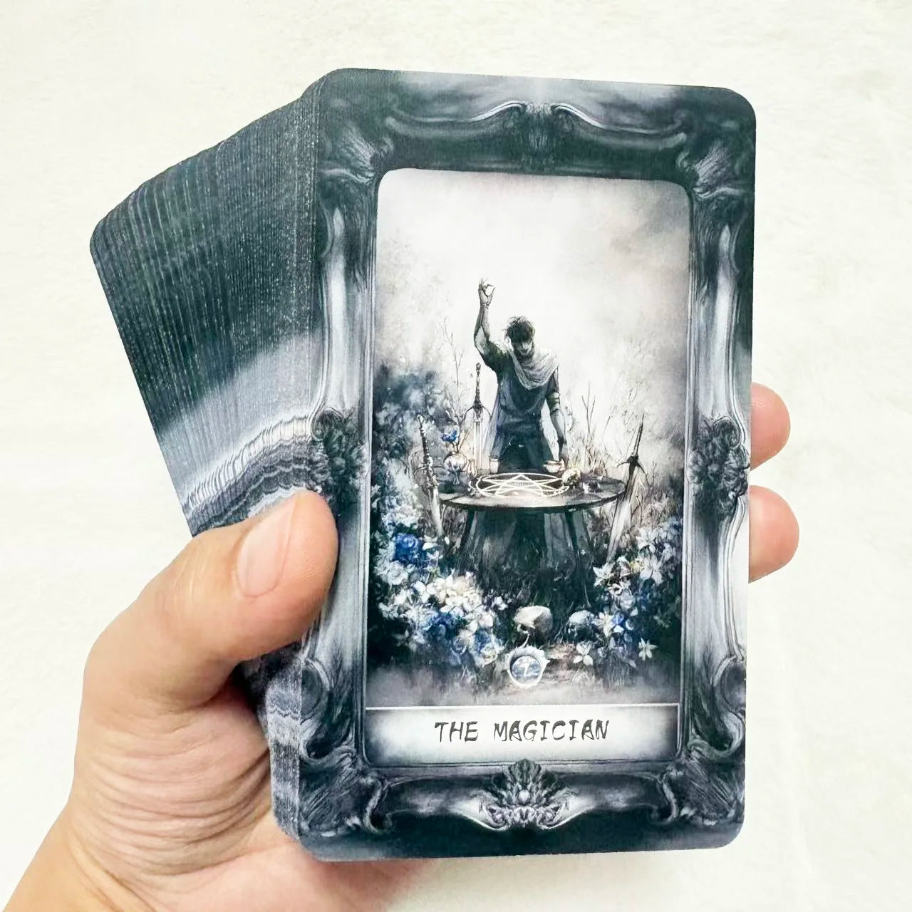 Dark Fantasy Tarot Deck, 78-Cards with Guidebook, Gothic-Style Taro Cards, Uncovering Hidden Truths, Fortune-telling Toy, 12x7cm